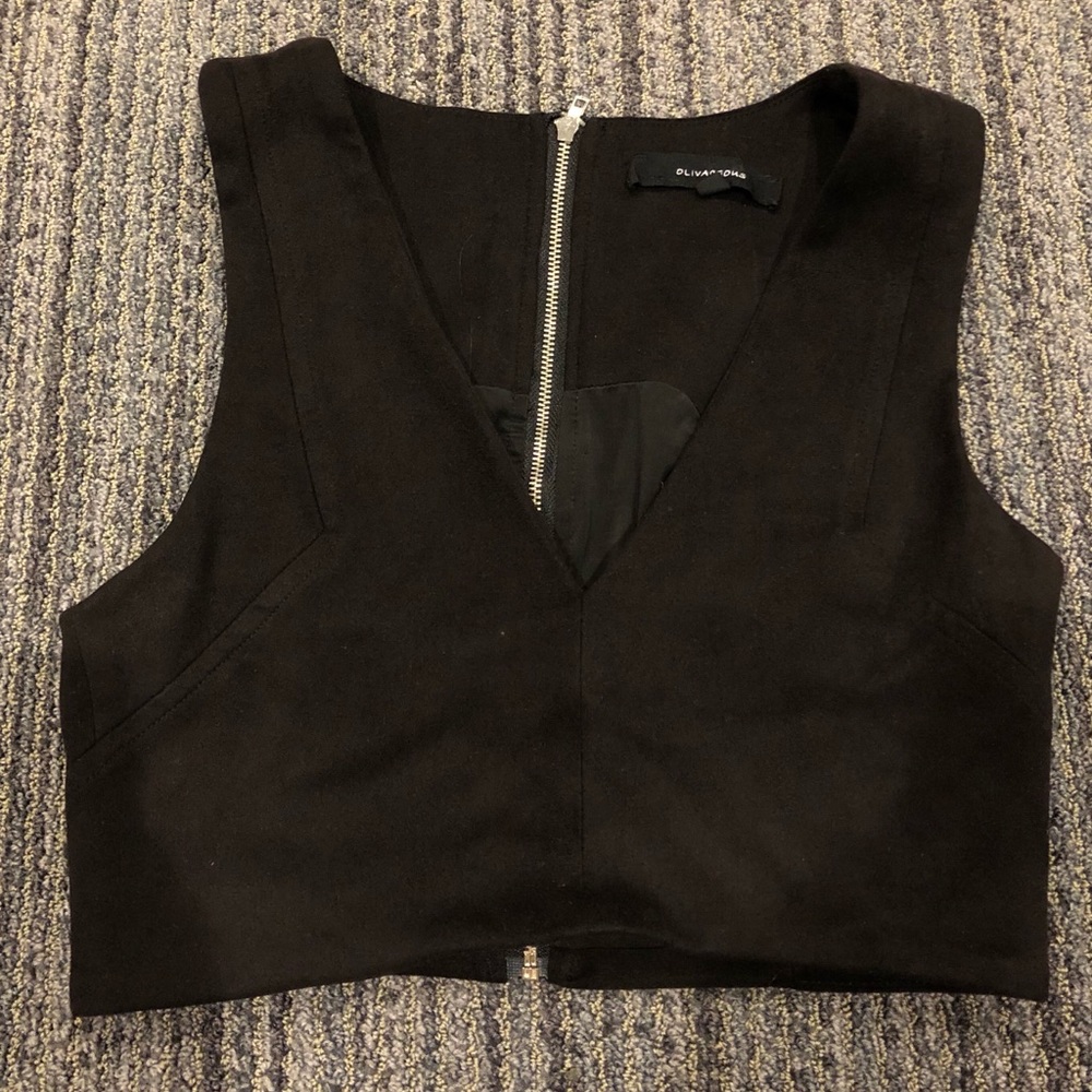 Olivaceous crop shirt